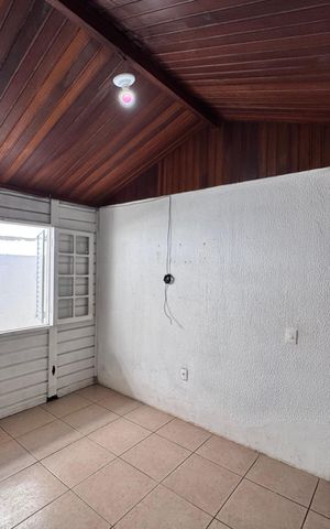 Casa de condomínio à venda com 150m², 3 quartos e 2 vagas Casa de condomínio à venda com 150m², 3 quartos e 2 vagasCloset da suíte