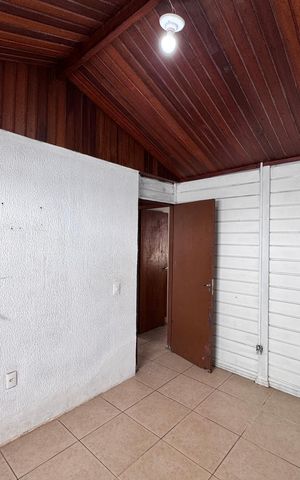 Casa de condomínio à venda com 150m², 3 quartos e 2 vagas Casa de condomínio à venda com 150m², 3 quartos e 2 vagasSuíte