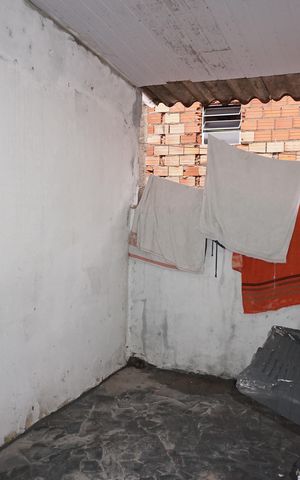 Casa para alugar com 100m², 2 quartos e sem vagaÁrea de serviço
