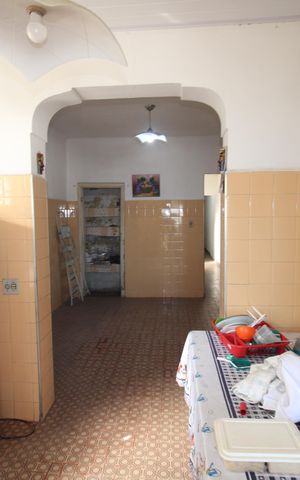 Casa à venda com 250m², 1 quarto e 2 vagasCozinha 
