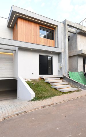 Casa de condomínio à venda com 187m², 3 quartos e 3 vagasFachada