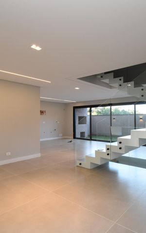 Casa de condomínio à venda com 187m², 3 quartos e 3 vagasSala