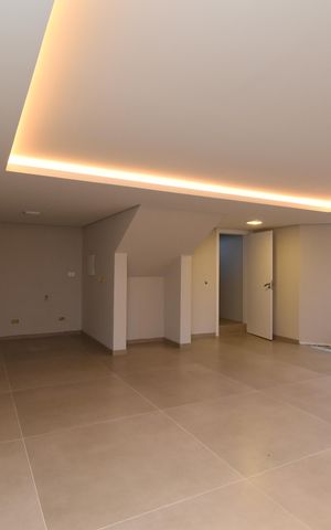 Casa de condomínio à venda com 187m², 3 quartos e 3 vagasÁrea de Serviço