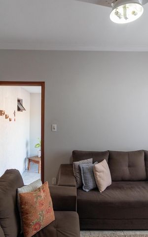 Casa à venda com 250m², 2 quartos e 4 vagas Casa à venda com 250m², 2 quartos e 4 vagasSalas