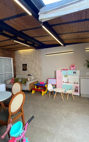 Casa de condomínio para alugar com 190m², 3 quartos e 3 vagasÁrea Externa