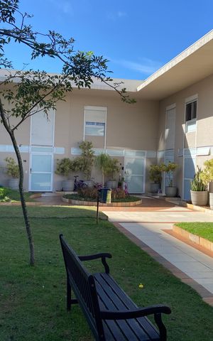 Casa de condomínio para alugar com 190m², 3 quartos e 3 vagasFachada Interna