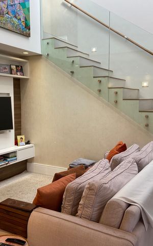 Casa de condomínio para alugar com 190m², 3 quartos e 3 vagasSala