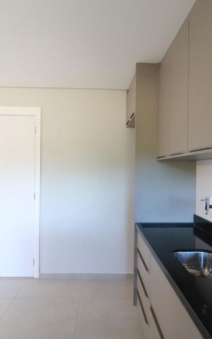 Apartamento para alugar com 84m², 2 quartos e 2 vagasCozinha 