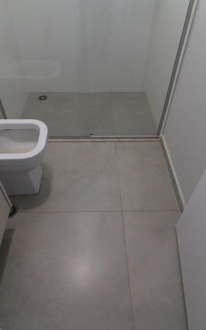 Apartamento para alugar com 84m², 2 quartos e 2 vagasBanheiro suite 