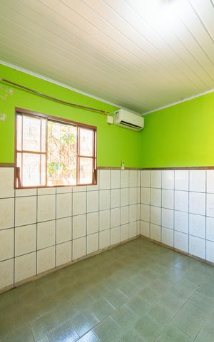 Casa à venda com 137m², 2 quartos e 2 vagas