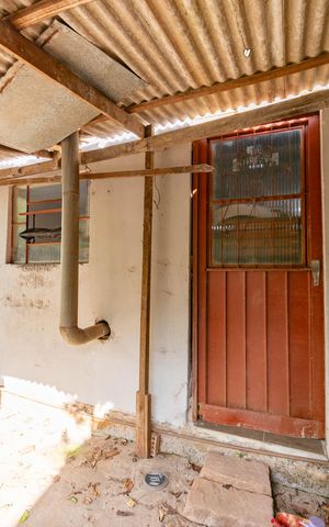 Casa à venda com 137m², 2 quartos e 2 vagas