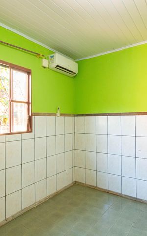Casa à venda com 137m², 2 quartos e 2 vagas