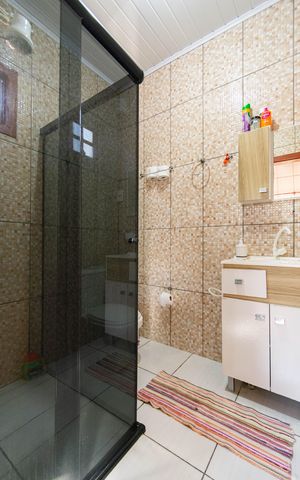 Casa à venda com 137m², 2 quartos e 2 vagas