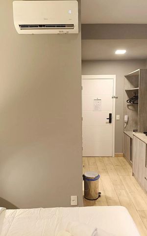 Studio à venda com 26m², 1 quarto e sem vaga Studio à venda com 26m², 1 quarto e sem vagaSala/Quarto