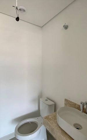 Apartamento à venda com 159m², 3 quartos e 2 vagasSala / Banheiro