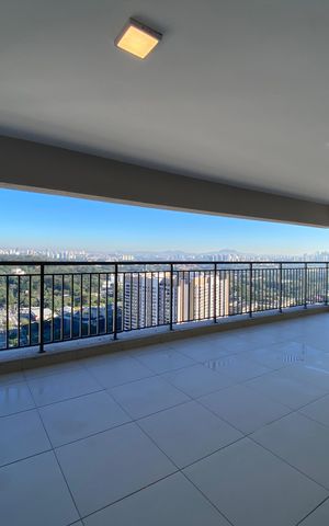 Apartamento à venda com 159m², 3 quartos e 2 vagasVaranda