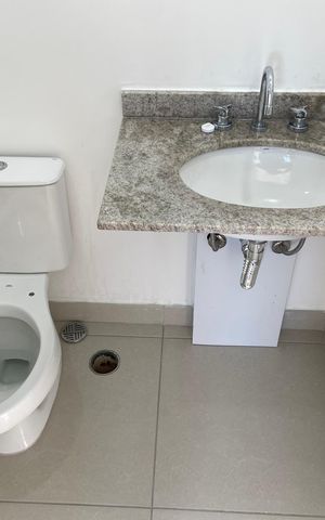 Apartamento à venda com 159m², 3 quartos e 2 vagasQuarto 2 / Banheiro