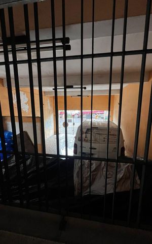 Casa para alugar com 220m², 3 quartos e 4 vagas Casa para alugar com 220m², 3 quartos e 4 vagasFachada