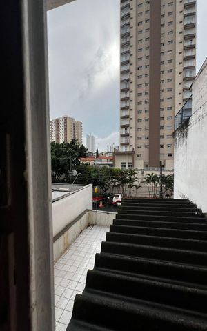 Casa para alugar com 220m², 3 quartos e 4 vagas Casa para alugar com 220m², 3 quartos e 4 vagasVista