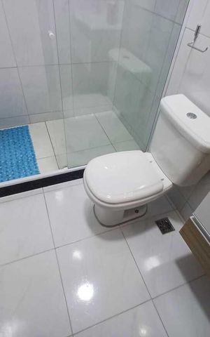 Casa de condomínio para alugar com 160m², 3 quartos e 6 vagas Casa de condomínio para alugar com 160m², 3 quartos e 6 vagasBanheiro