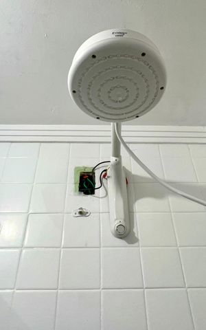 Apartamento à venda com 77m², 2 quartos e sem vaga Apartamento à venda com 77m², 2 quartos e sem vagaBanheiro