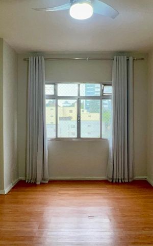 Apartamento à venda com 77m², 2 quartos e sem vaga Apartamento à venda com 77m², 2 quartos e sem vagaSala
