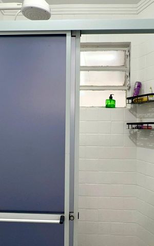 Apartamento à venda com 77m², 2 quartos e sem vaga Apartamento à venda com 77m², 2 quartos e sem vagaBanheiro