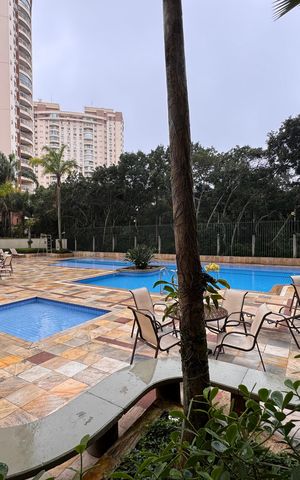 Apartamento para alugar com 105m², 4 quartos e 2 vagas Apartamento para alugar com 105m², 4 quartos e 2 vagasÁrea comum