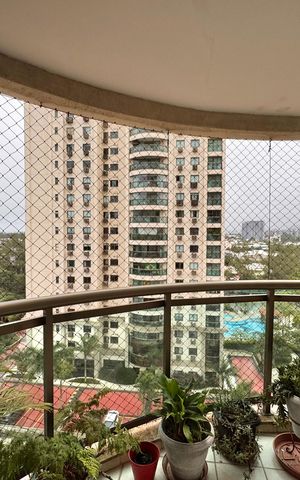 Apartamento para alugar com 105m², 4 quartos e 2 vagas Apartamento para alugar com 105m², 4 quartos e 2 vagasVaranda