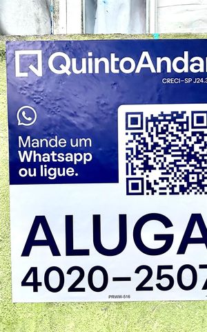 Casa para alugar com 518m², 3 quartos e 3 vagas Casa para alugar com 518m², 3 quartos e 3 vagasFachada