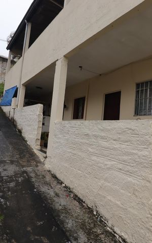 Casa à venda com 340m², 3 quartos e 4 vagasQuintal