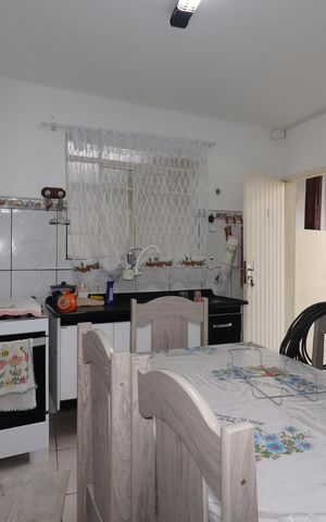 Casa à venda com 340m², 3 quartos e 4 vagasCozinha da Casa 1