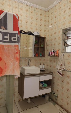 Casa à venda com 340m², 3 quartos e 4 vagasBanheiro da Casa 2