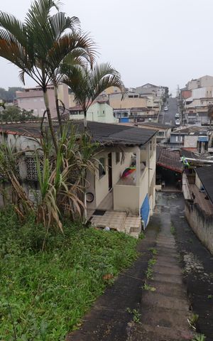 Casa à venda com 340m², 3 quartos e 4 vagasQuintal