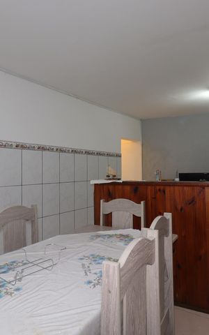 Casa à venda com 340m², 3 quartos e 4 vagasCozinha da Casa 1