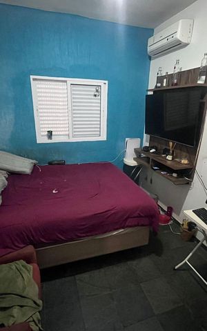 Casa à venda com 250m², 4 quartos e 4 vagas Casa à venda com 250m², 4 quartos e 4 vagasQuarto
