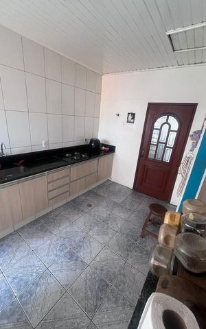 Casa à venda com 250m², 4 quartos e 4 vagas Casa à venda com 250m², 4 quartos e 4 vagasCozinha