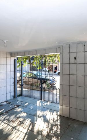 Casa à venda com 160m², 3 quartos e 1 vagaGaragem - Casa 100