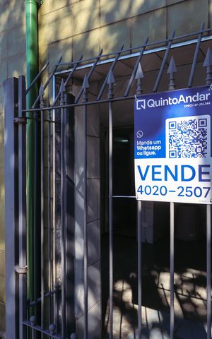 Casa à venda com 160m², 3 quartos e 1 vagaFachada