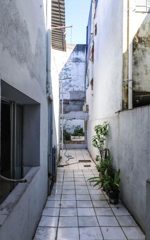 Casa à venda com 160m², 3 quartos e 1 vagaCorredor - Casa 100