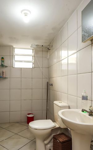 Casa à venda com 160m², 3 quartos e 1 vagaBanheiro - Casa 100