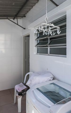 Casa à venda com 160m², 3 quartos e 1 vagaÁrea de serviço - Casa 66