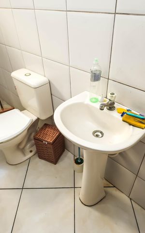 Casa à venda com 160m², 3 quartos e 1 vagaBanheiro - Casa 100
