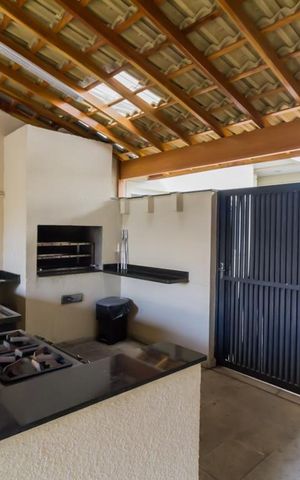 Apartamento à venda com 150m², 4 quartos e 4 vagas Apartamento à venda com 150m², 4 quartos e 4 vagasChurrasqueira