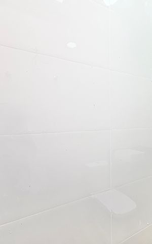 Casa à venda com 140m², 3 quartos e 2 vagas Casa à venda com 140m², 3 quartos e 2 vagasBanheiro