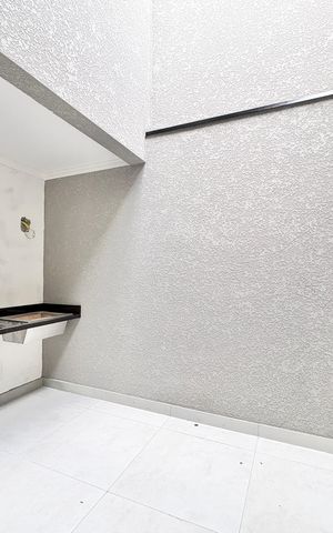 Casa à venda com 140m², 3 quartos e 2 vagas Casa à venda com 140m², 3 quartos e 2 vagasÁrea de Serviço
