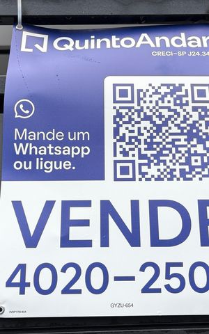 Casa à venda com 140m², 3 quartos e 2 vagas Casa à venda com 140m², 3 quartos e 2 vagasPlaca