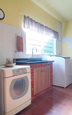 Casa à venda com 255m², 3 quartos e 11 vagasÁrea de Serviço