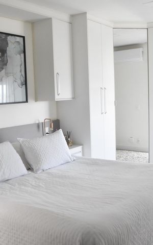 Apartamento à venda com 229m², 3 quartos e 4 vagas Apartamento à venda com 229m², 3 quartos e 4 vagassuite1
