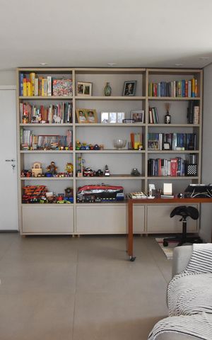 Apartamento à venda com 229m², 3 quartos e 4 vagas Apartamento à venda com 229m², 3 quartos e 4 vagassala de tv andar superior